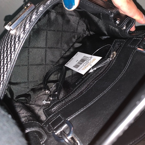 New MK set 🥰 - Picture 6 of 8